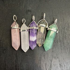 5 pieces crystal pendants